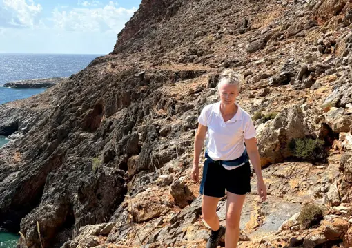 Kan I Fjerne Primo Logo På Tee, Da Foto Skal Bruges I ÅC(1)