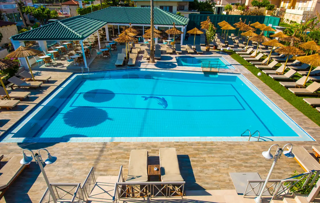 Turquoise Pool (4)