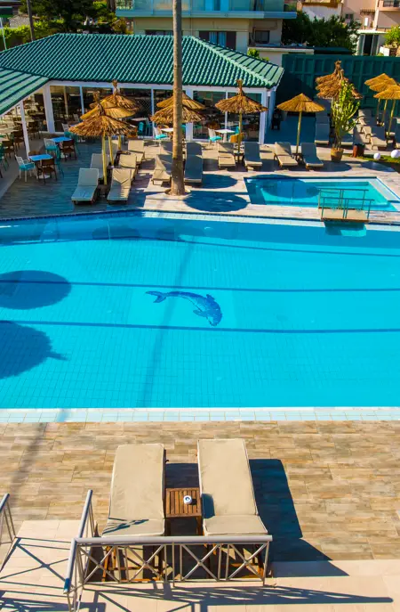 Turquoise Pool (4)