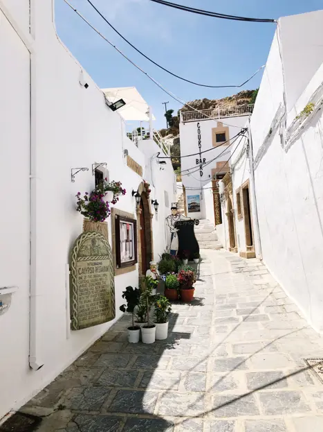 Den hvide by, Lindos