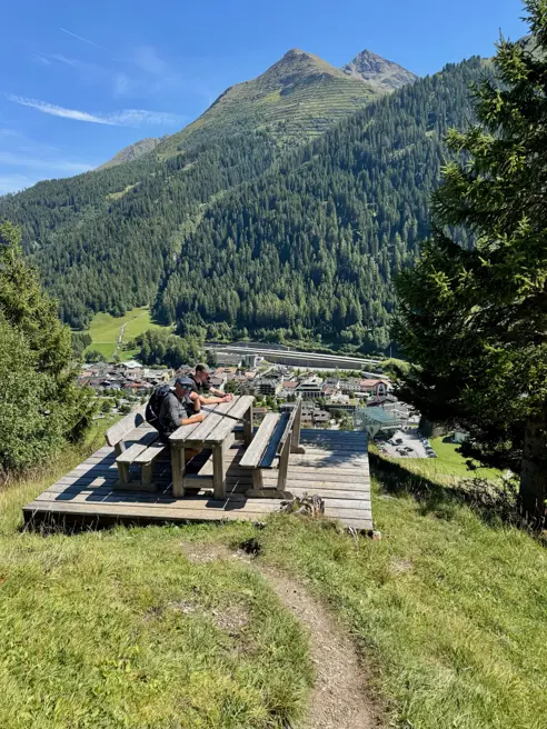 552CAE6A DCF5 4D65 9D96 FB45BDE5DB2B