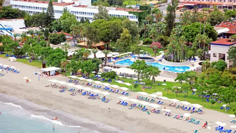 Strand og pool område 