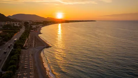 Solnedgang fra Oceanis strand 
