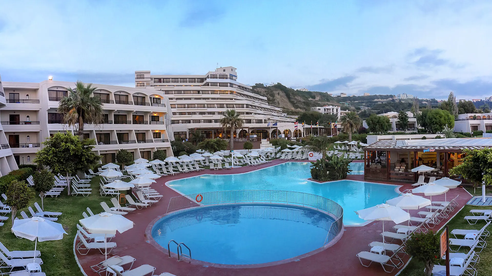 Sol by Melia Cosmopolitan Hotel m/All Inclusive slide 2