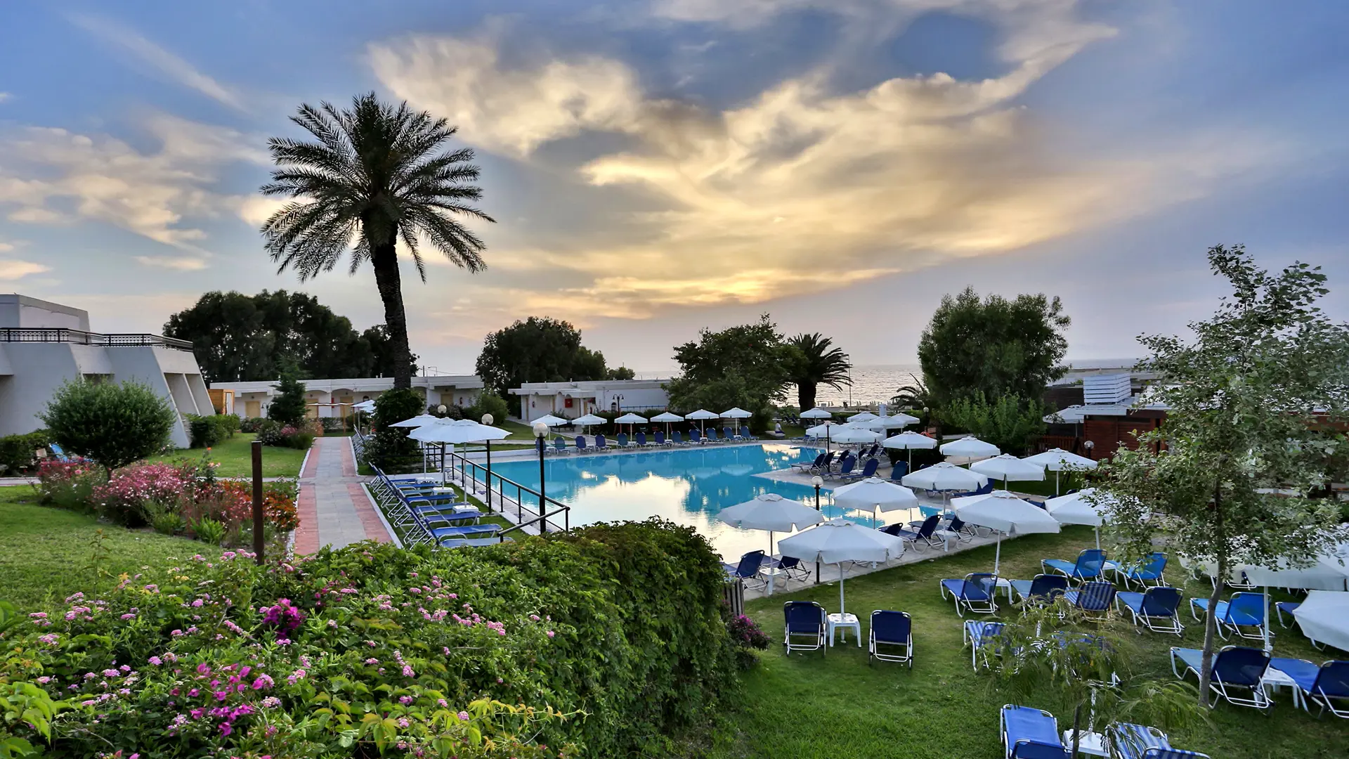 Sol by Melia Cosmopolitan Hotel m/All Inclusive slide 4