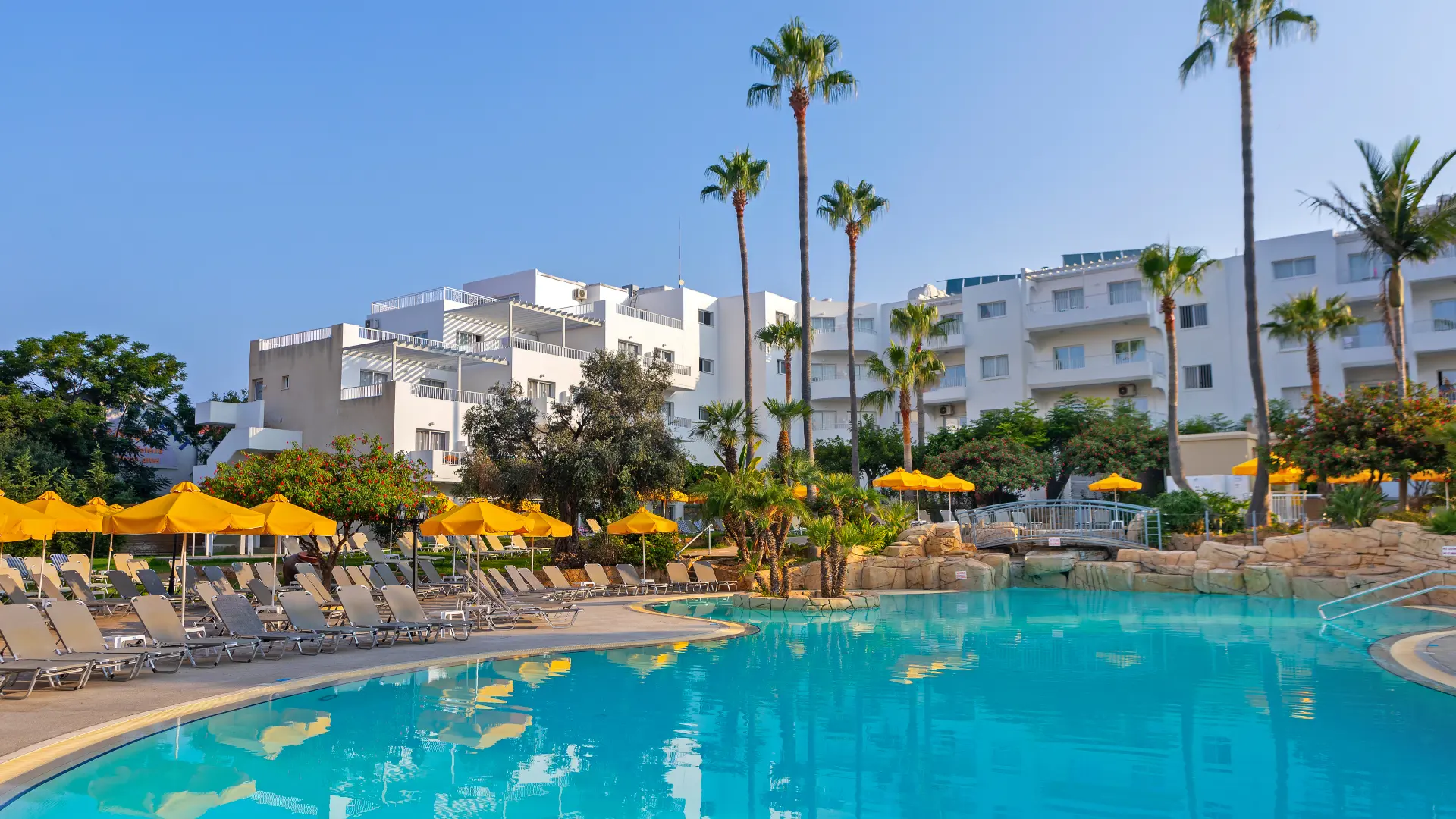 Mayfair m/All Inclusive slide 4