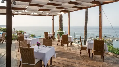 Symposium restaurant