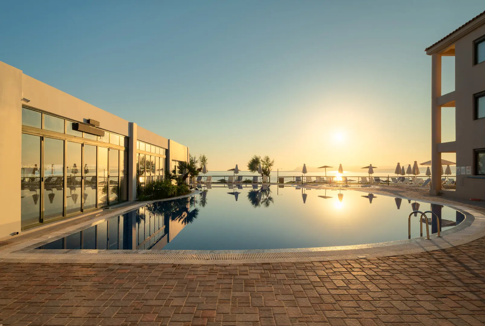 Iolida Beach Hotel (All Inclusive) slide 2