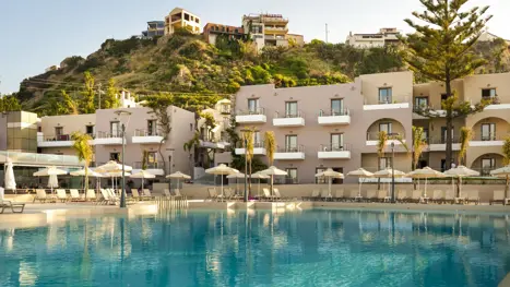 Porto Platanias 