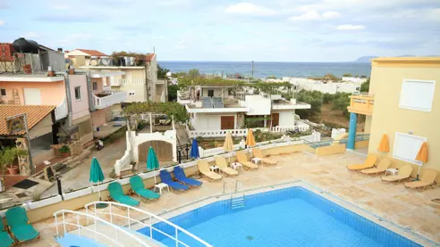 Udsigt til havet, gåafstand til sandstranden i Agia Marina