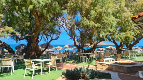 Troulakis Beach udendøres spiseområde 
