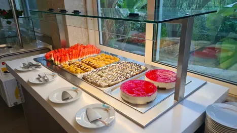 Dessert buffet 