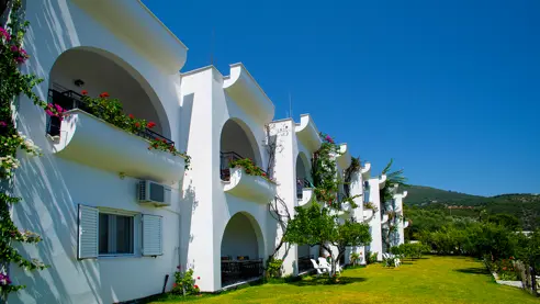 Eksempel på balkon mod haven 