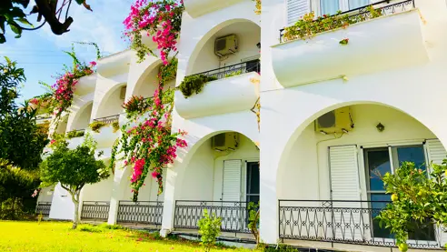 Eksempel på balkon mod haven 