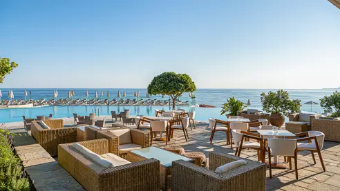 Panorama Hotel pool- og spiseområde 