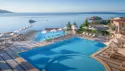 Pool med panoramaudsigt