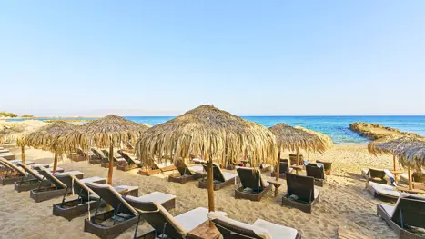 Strand ca. 300 meter fra hotellet