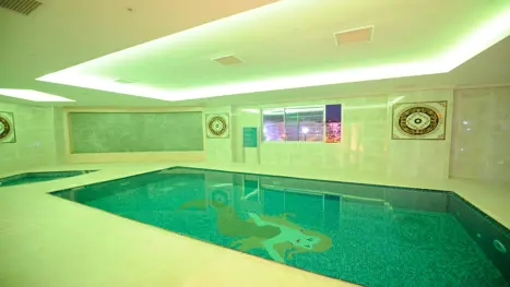 Indendørs pool 