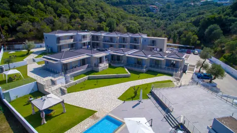 Apuq Oliva Hotel