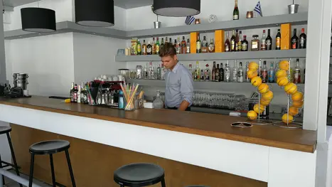 Baren på Aqua Oliva 