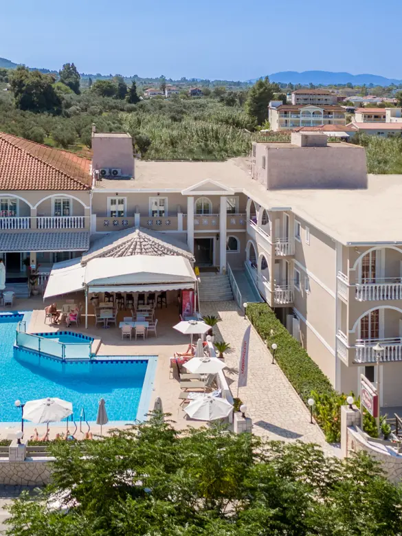 Daisy Hotel m/morgenmad