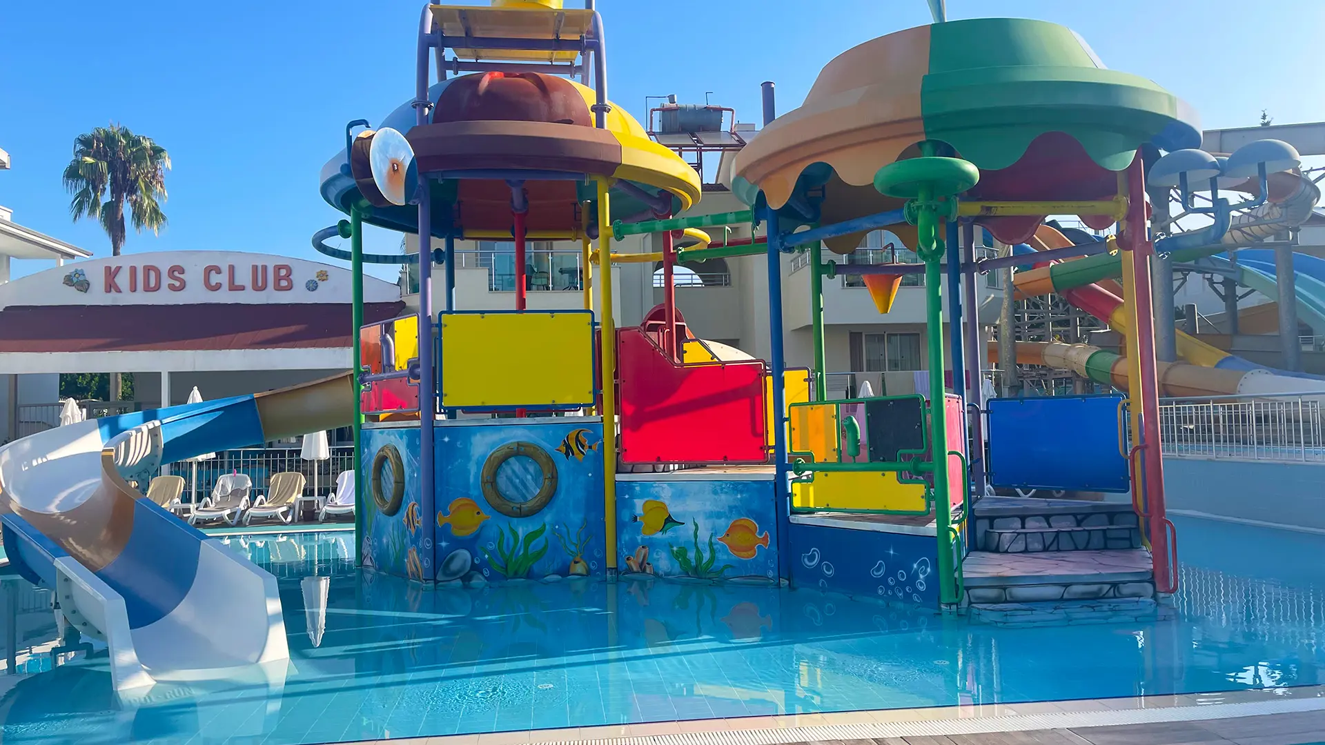 Dream Family Club m/All Inclusive slide 3