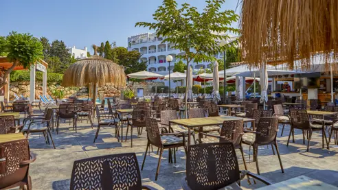 Poolbar spiseområde 