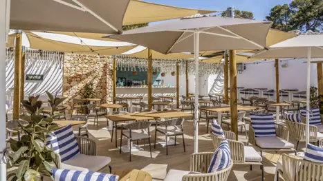 Poolbar 