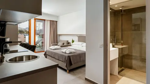 1-vær- lejl. m/swim up pool