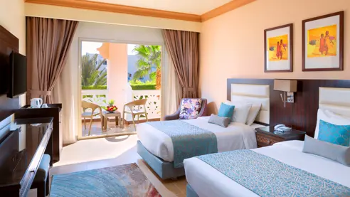 Dobbeltvær. m/udsigt til haven