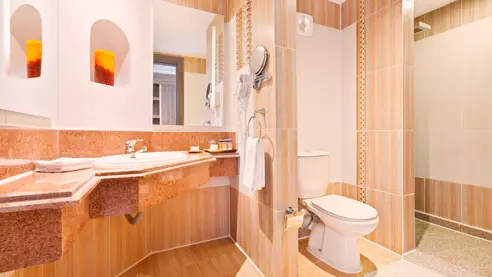 Dobbeltvær. m/havudsigt