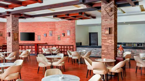 Colonies Bar