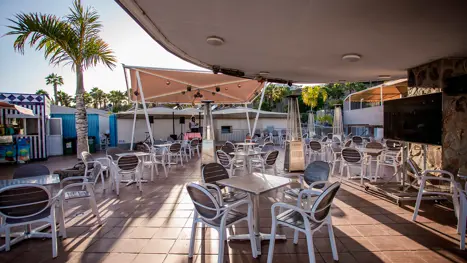 Poolbar