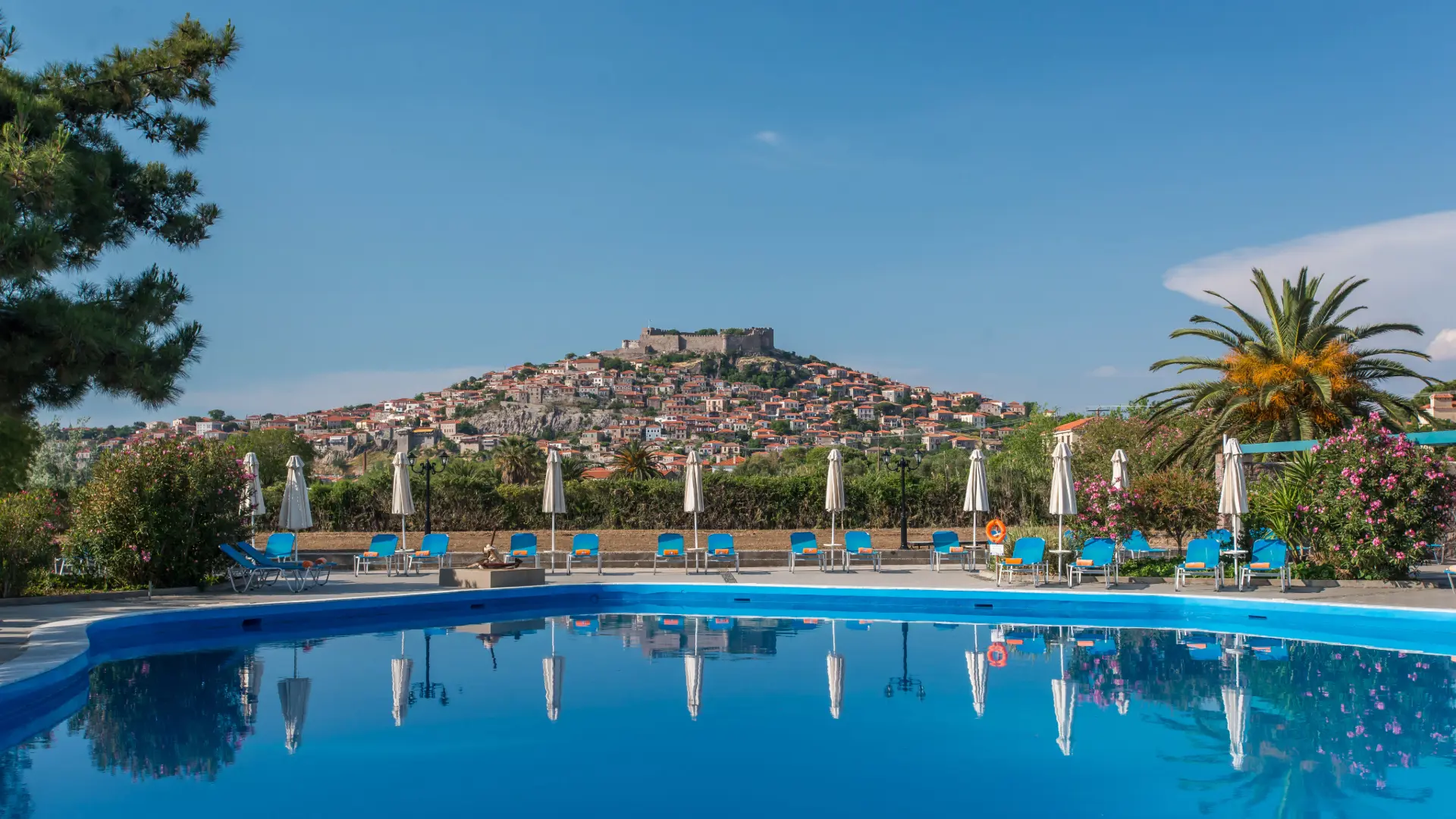 Delfinia Hotel m/morgenmad