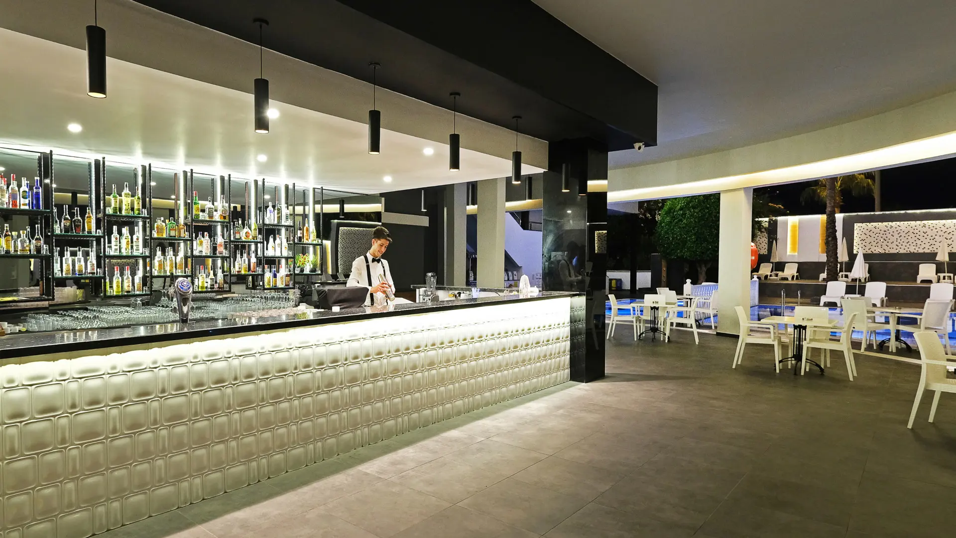 Bar