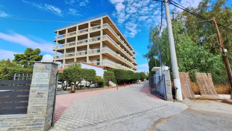 Facade på Stefania Beach Resort