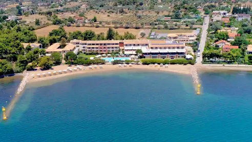 Negroponte Resort set fra vandet