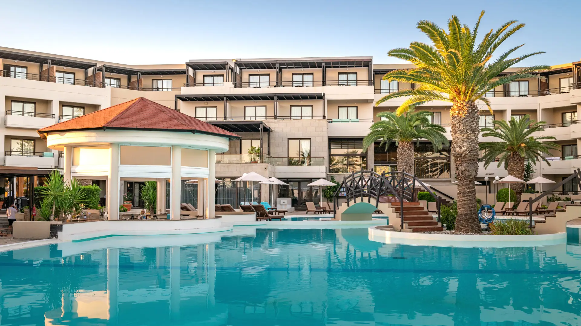Poolbar
