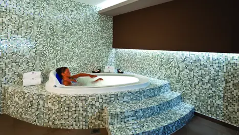 Hydromassage i spacentret
