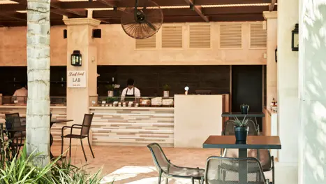 Snack Bar