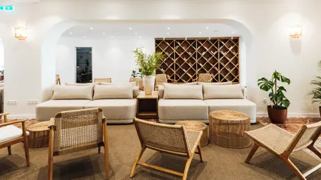 Loungeområde ved receptionen 