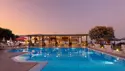 Poolområdet ved Erato Hotel