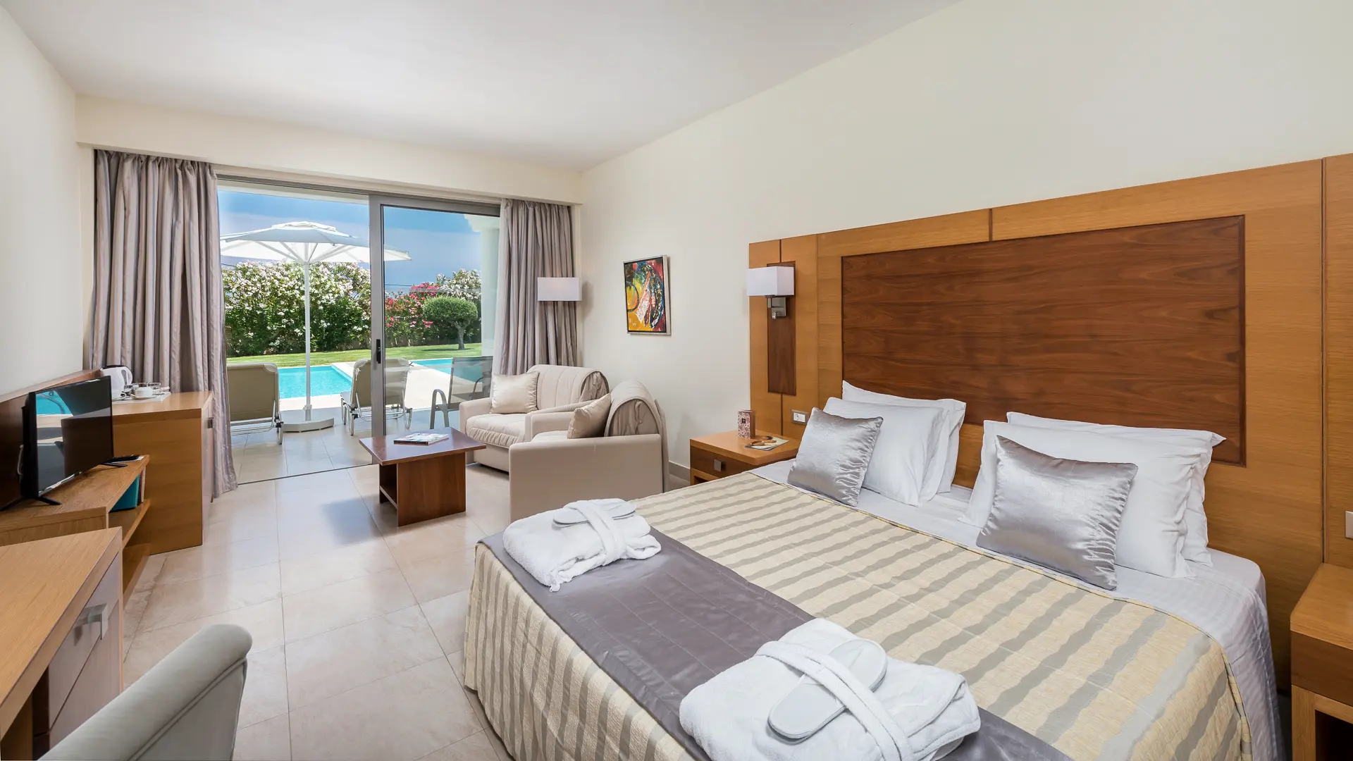 Eksempel på Junior suite (2-3 pers. + evt. 1 barn) - Privat pool