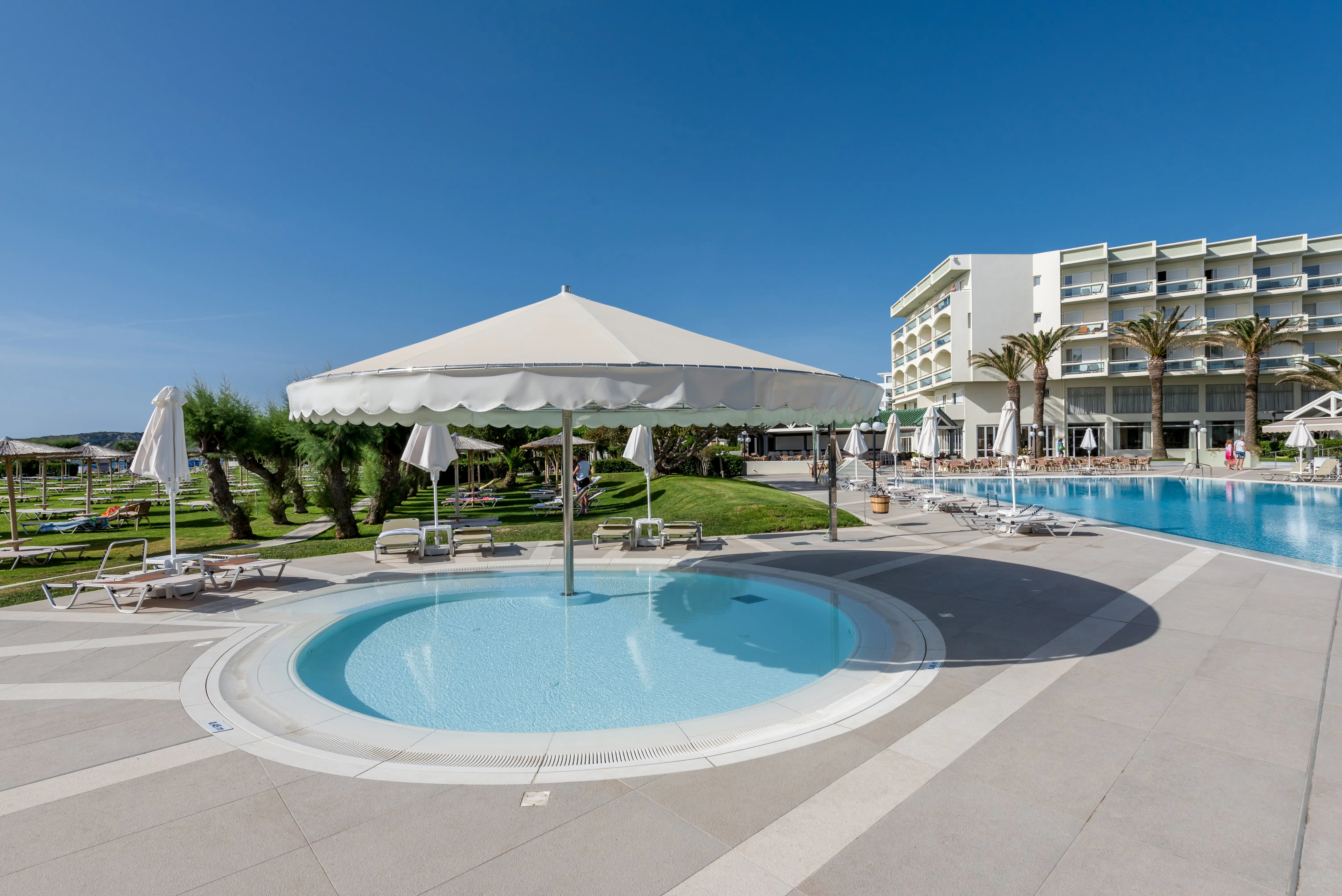Apollo Beach - Faliraki, Grækenland - Book her