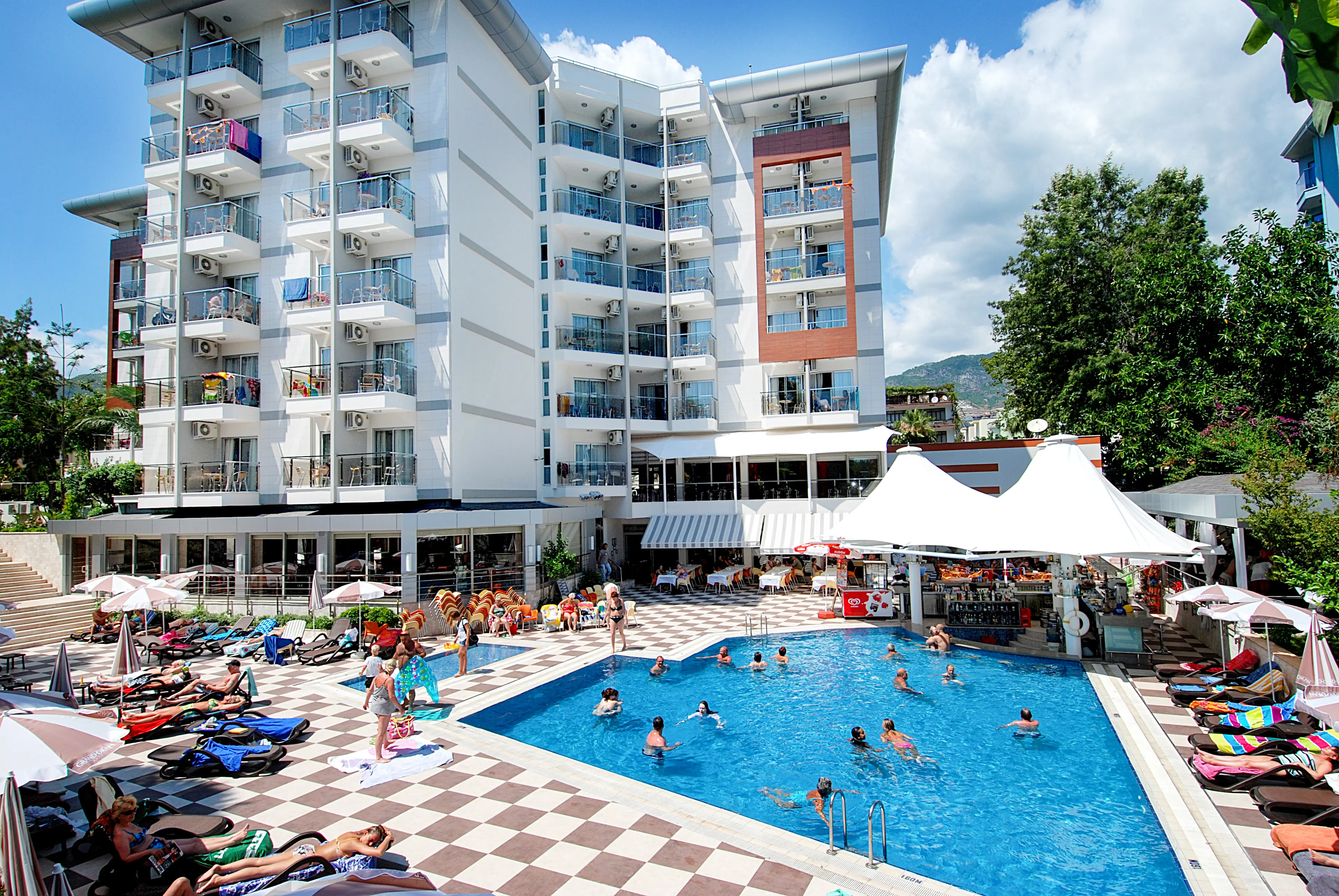 Grand Okan Hotel