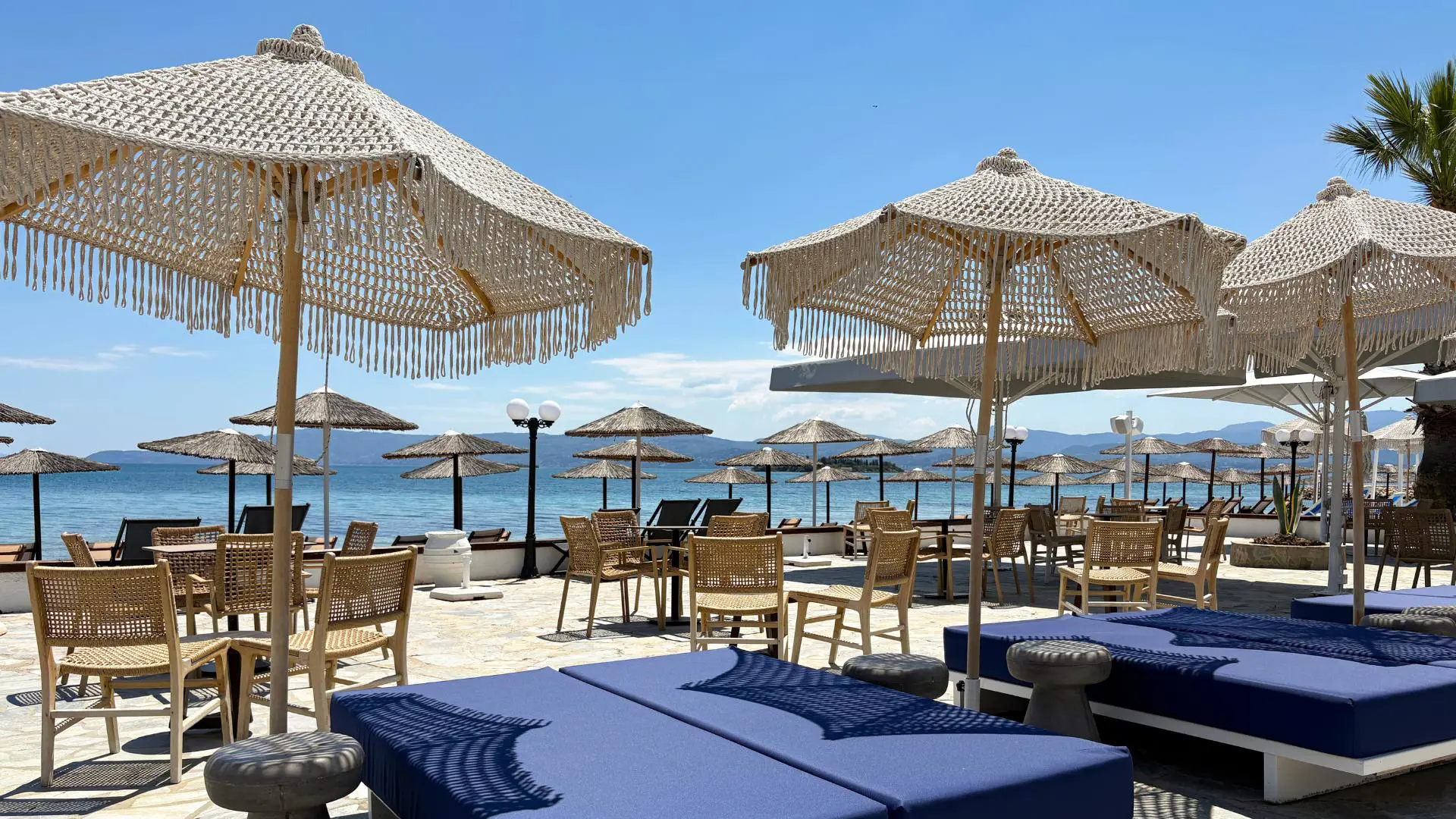 Brown Beach Evia Island m/All Inclusive slide 2