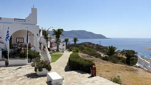 Amoopi Bay Hotel
