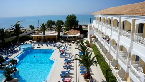 Poseidon Beach  poolområde 