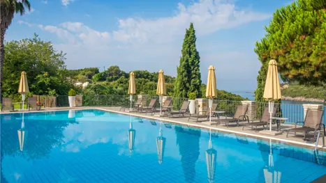 Skøn swimmingpool