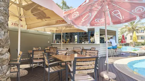 Poolbar